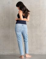 cropped jean τζιν εγκυμοσυνης seraphine σε light blue αποχρωση. πρακτικο μαλακο και οικονομικο. μεγαλα μεγεθη/Plus size.