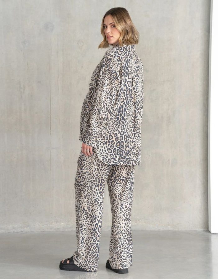 animal print πουκαμισο εγκυμοσυνης και θηλασμου σε χαλαρη γραμμη. Οικονομικο πουκαμισο εγκυμοσυνης. Λινο πουκαμισο εγκυμοσυνης και θηλασμου. Αερινο πουκαμισο εγκυμοσυνης. Πουκαμισο εγκυμοσυνης σε μεγαλα νουμερα, Plus size.