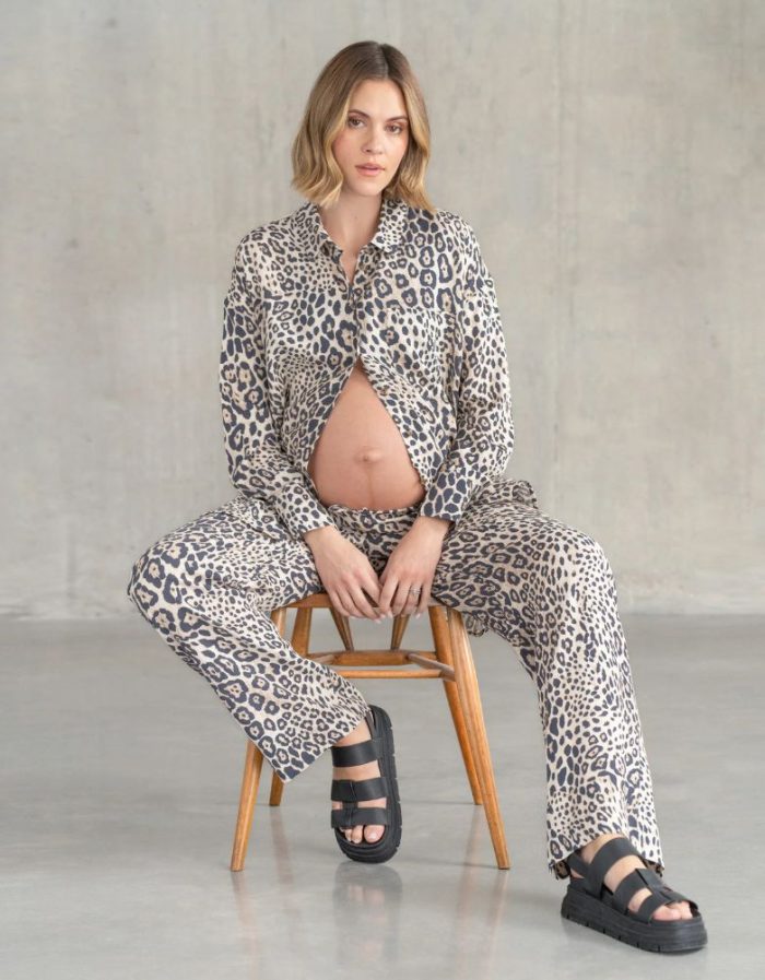animal print πουκαμισο εγκυμοσυνης και θηλασμου σε χαλαρη γραμμη. Οικονομικο πουκαμισο εγκυμοσυνης. Λινο πουκαμισο εγκυμοσυνης και θηλασμου. Αερινο πουκαμισο εγκυμοσυνης. Πουκαμισο εγκυμοσυνης σε μεγαλα νουμερα, Plus size.